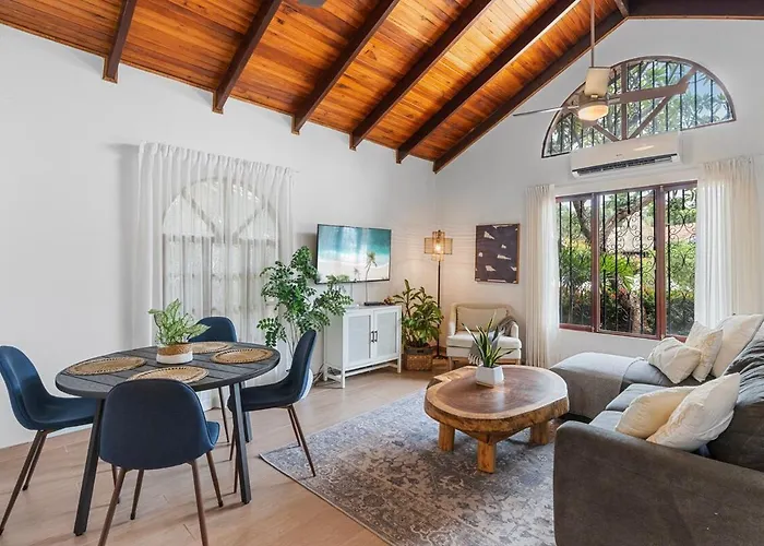 Vbm6 Delightful Beachside Close To